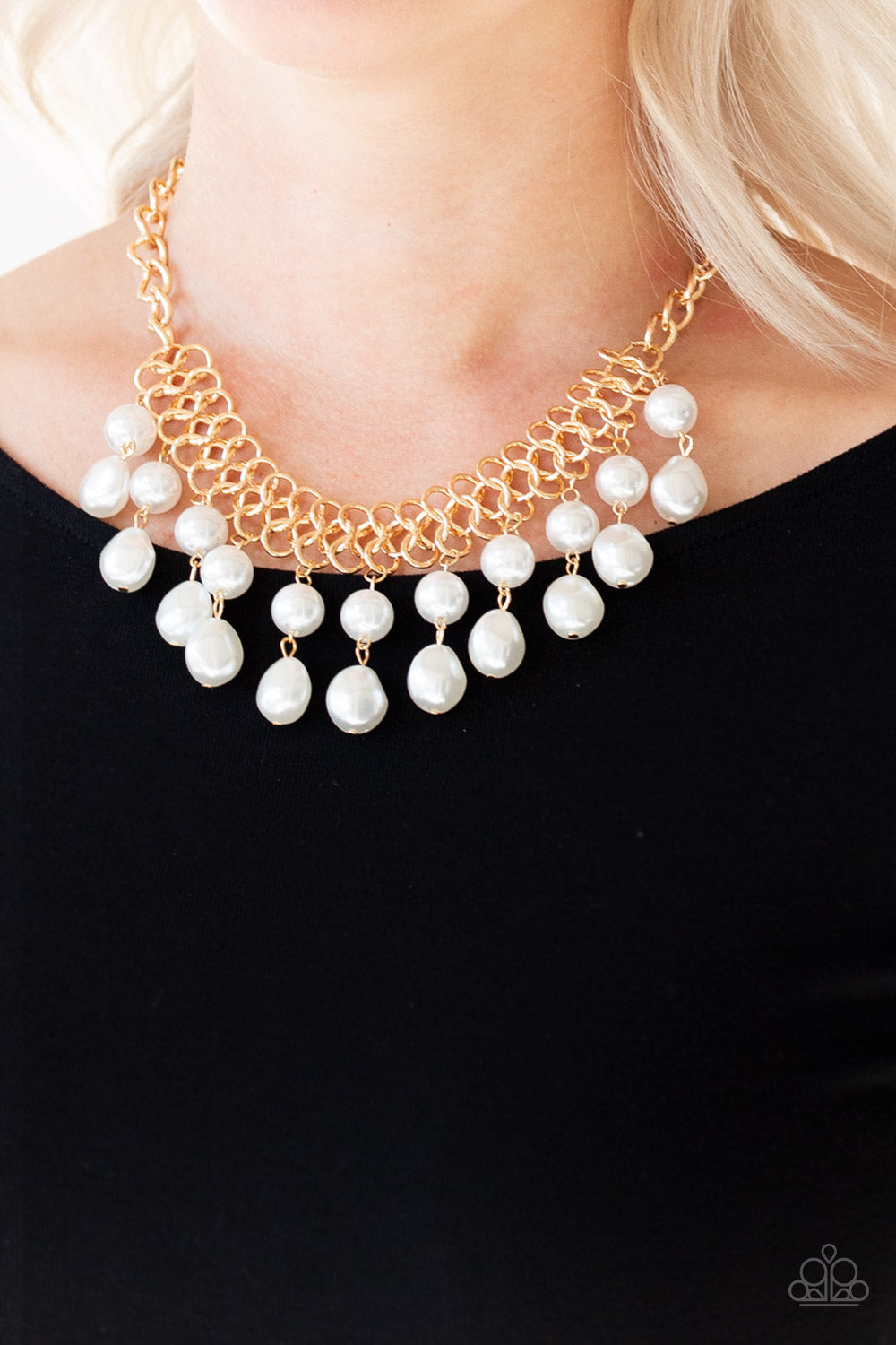5th Avenue Fleek - Gold - Necklace - Paparazzi Accessories